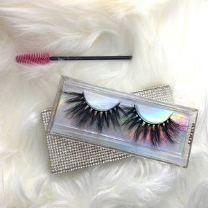 Cocoluxious 25mm MINK Eyelashes